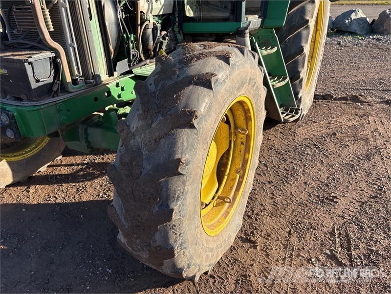 John Deere 6430 Premium 4WD Tractor Traktorji