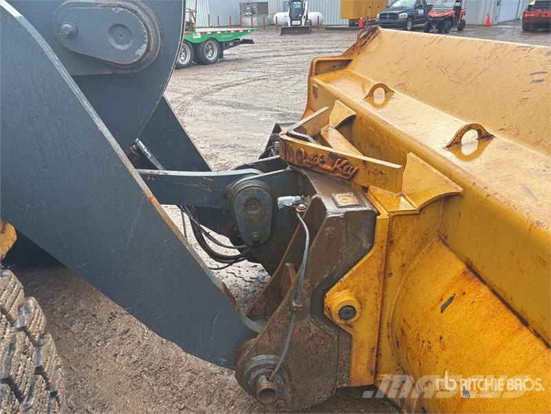 John Deere 644 K Wheel Loader Gumikerekes homlokrakodók
