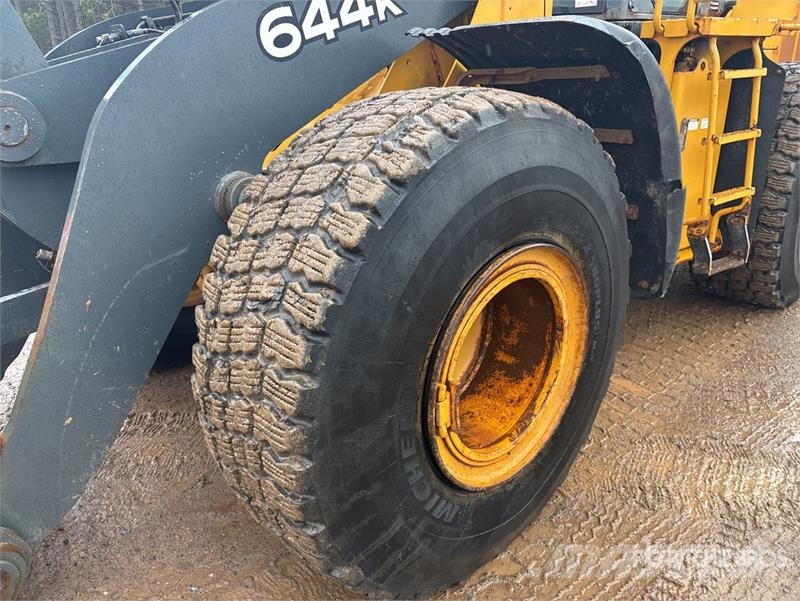 John Deere 644 K Wheel Loader Gumikerekes homlokrakodók