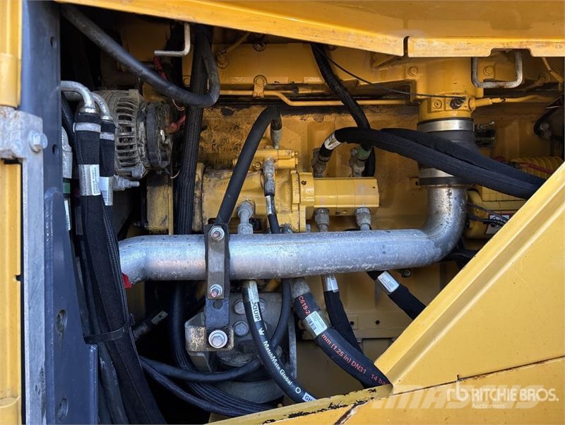 John Deere 824K Wheel Loader Kolové nakladače