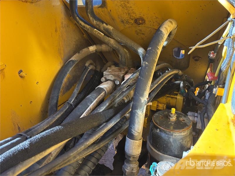 John Deere 824K Wheel Loader Kolové nakladače