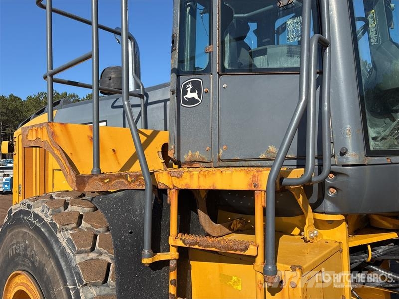 John Deere 824K Wheel Loader Kolové nakladače