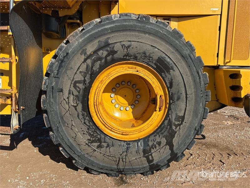 John Deere 824K Wheel Loader Kolové nakladače