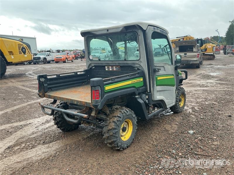 John Deere XUV835M 4x4 Utility Vehicle Pomožni stroji