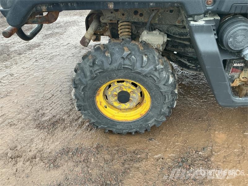 John Deere XUV835M 4x4 Utility Vehicle Pomožni stroji