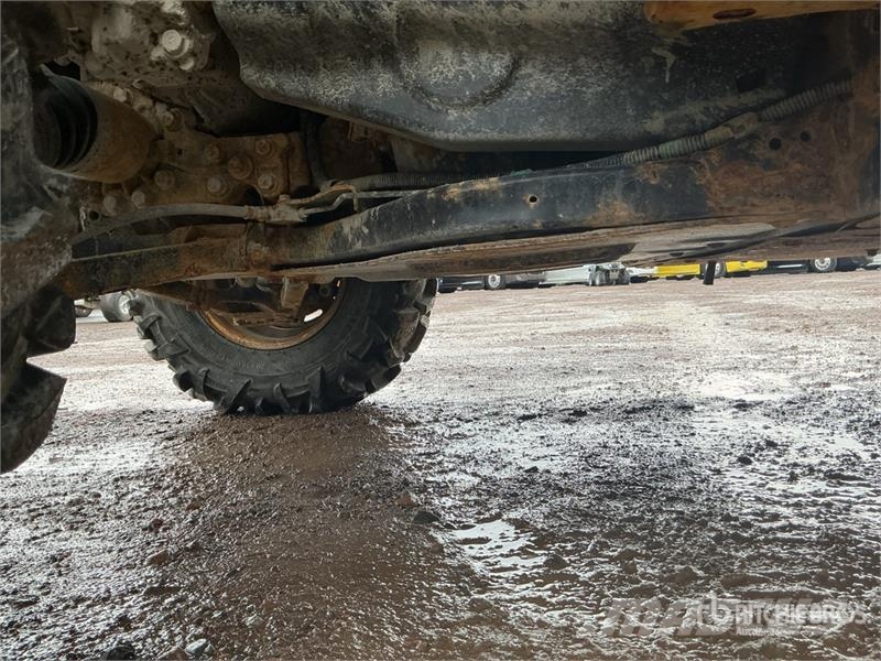 John Deere XUV835M 4x4 Utility Vehicle Pomožni stroji