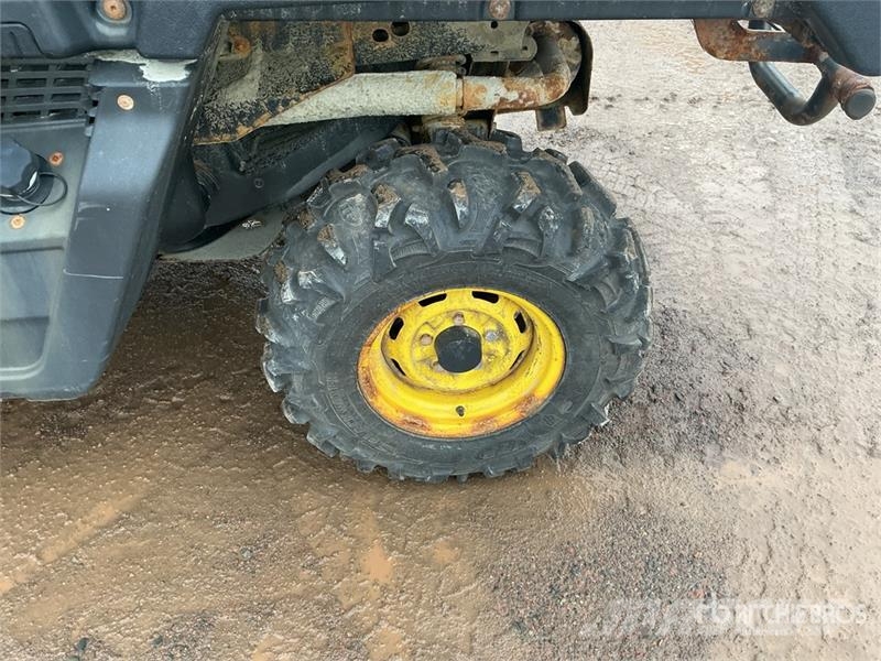 John Deere XUV835M 4x4 Utility Vehicle Pomožni stroji