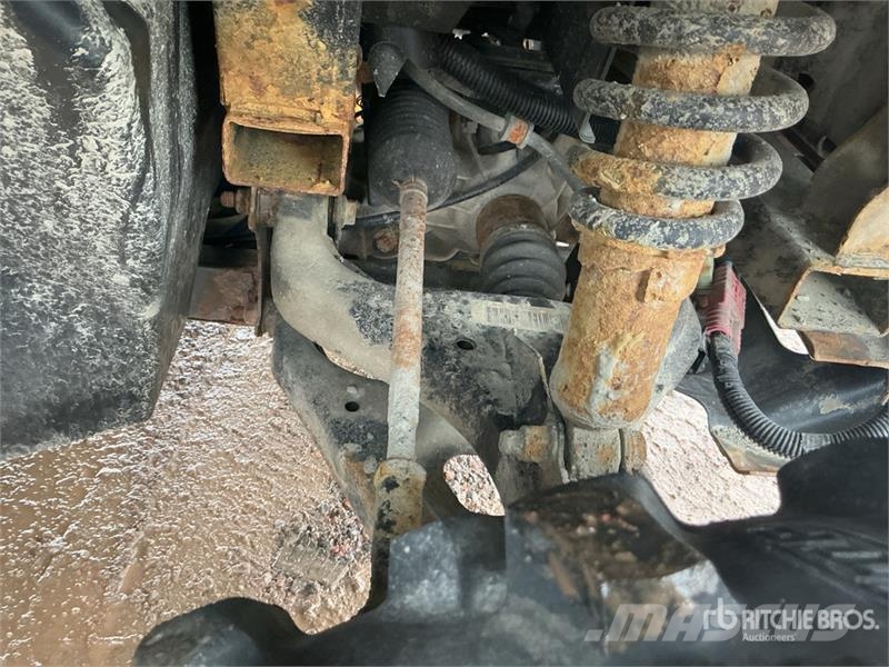 John Deere XUV835M 4x4 Utility Vehicle Pomožni stroji