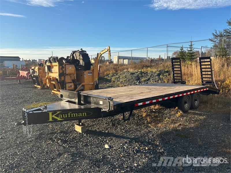Kaufman 23 ft T/A Equipment Trailer مقطورات مركبات نقل