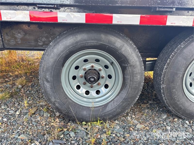 Kaufman 23 ft T/A Equipment Trailer مقطورات مركبات نقل