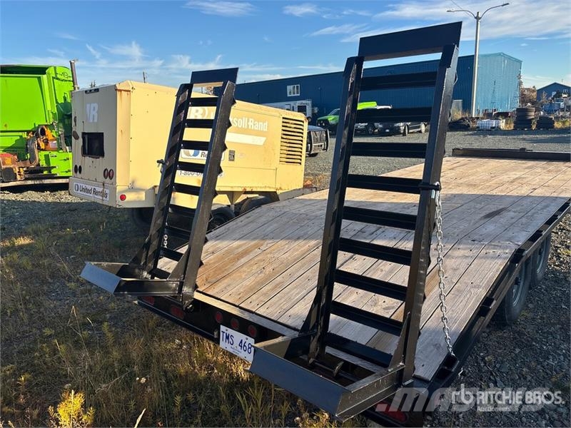 Kaufman 23 ft T/A Equipment Trailer مقطورات مركبات نقل