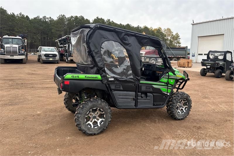 Kawasaki TERYX 4 800 4x4 Side By Side Voiture