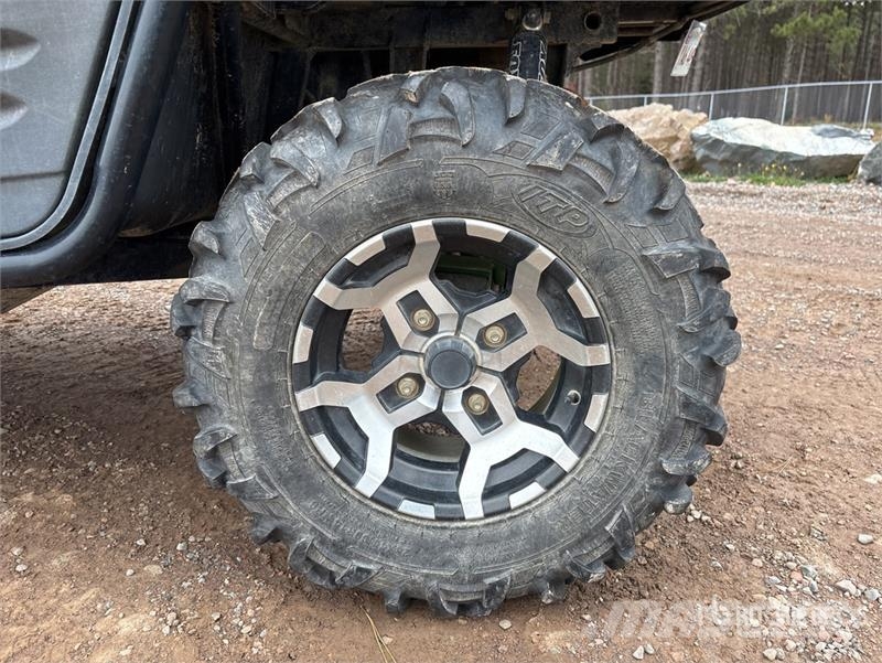 Kawasaki TERYX 4 800 4x4 Side By Side Voiture