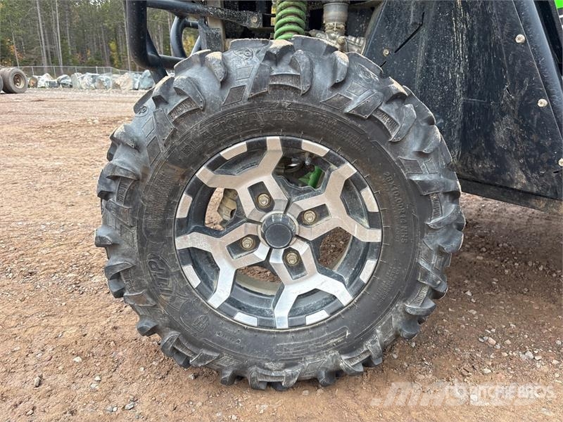 Kawasaki TERYX 4 800 4x4 Side By Side Voiture
