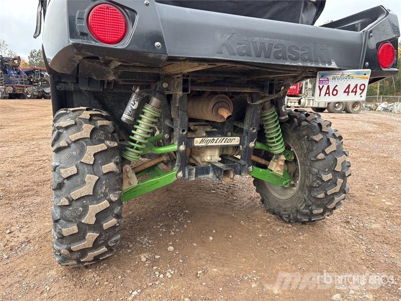 Kawasaki TERYX 4 800 4x4 Side By Side Voiture