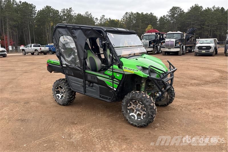 Kawasaki TERYX 4 800 4x4 Side By Side Voiture