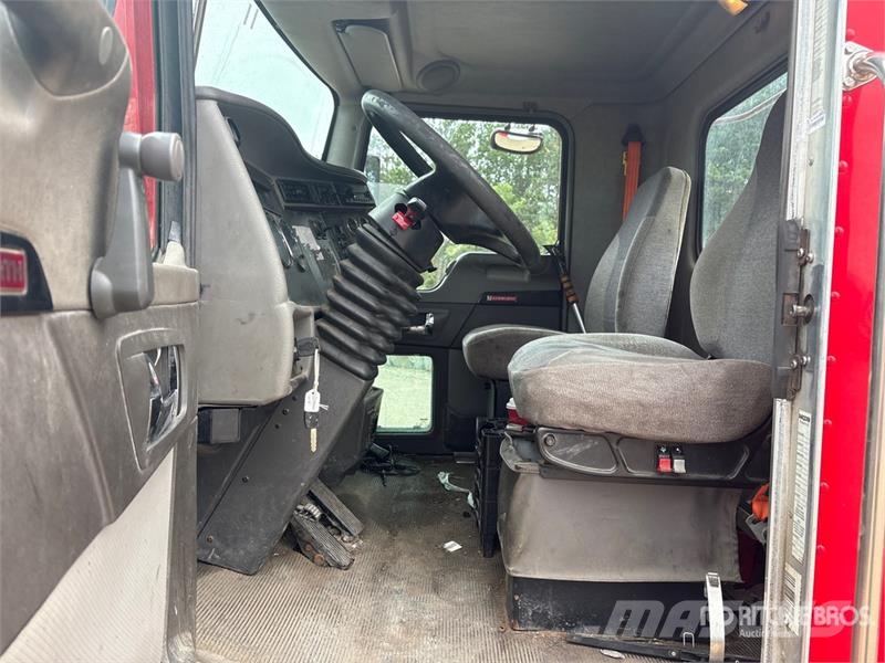Kenworth T370 Vetopöytäautot