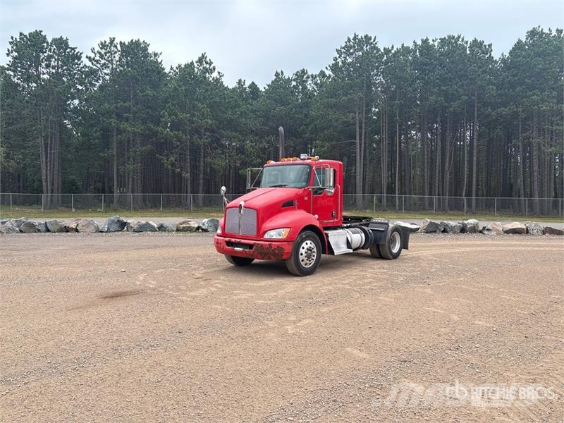 Kenworth T370 Vetopöytäautot