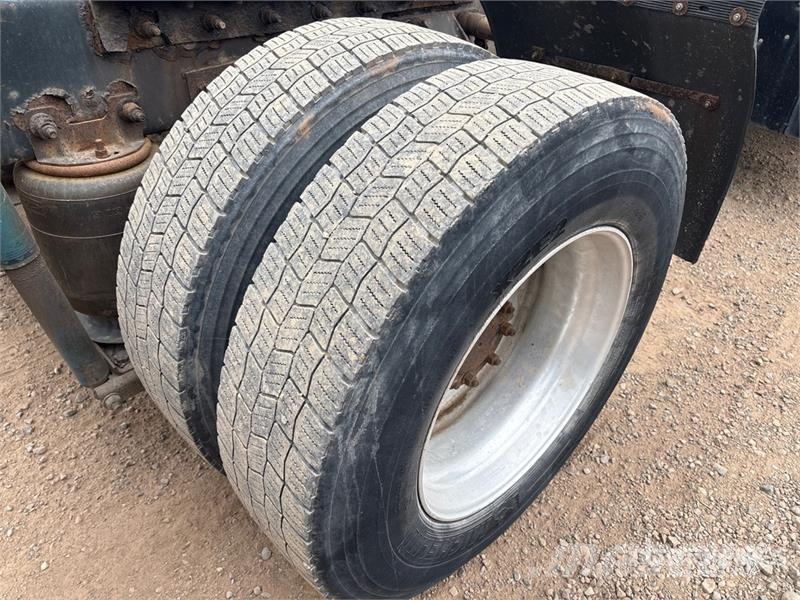 Kenworth T370 Vetopöytäautot