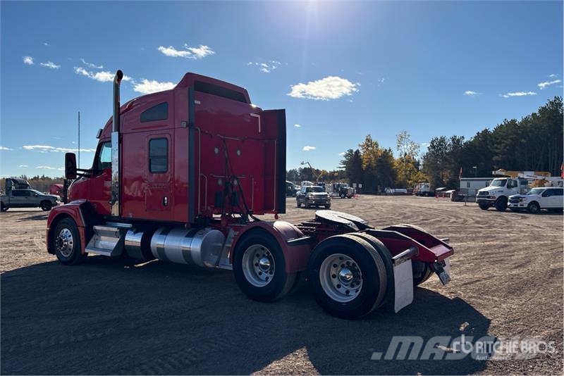 Kenworth T680 Sattelzugmaschinen