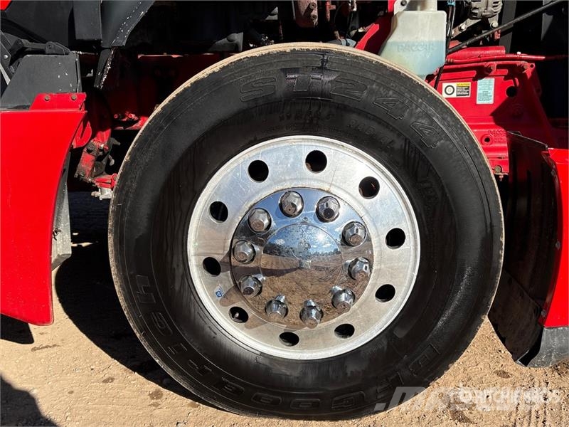 Kenworth T680 Sattelzugmaschinen