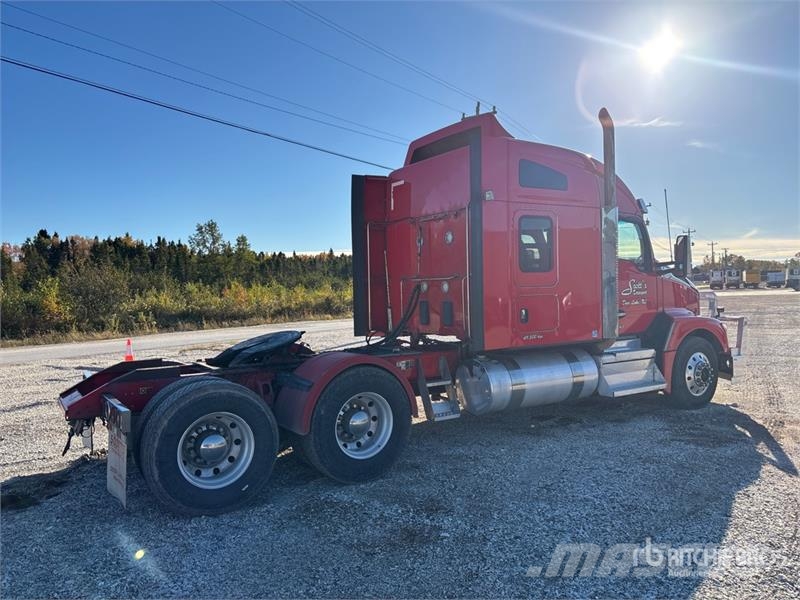 Kenworth T680 وحدات الجر