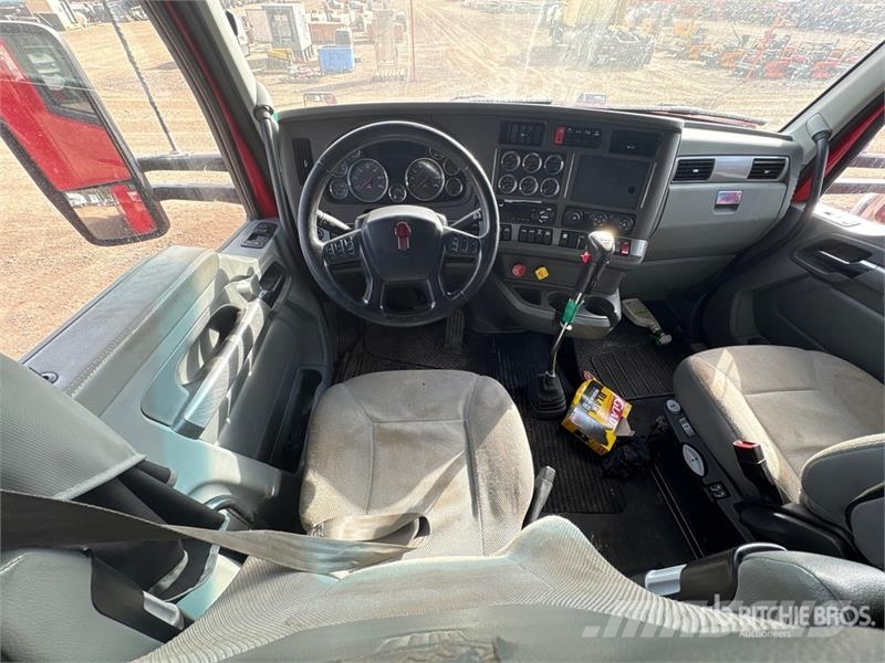 Kenworth T680 트랙터 유닛