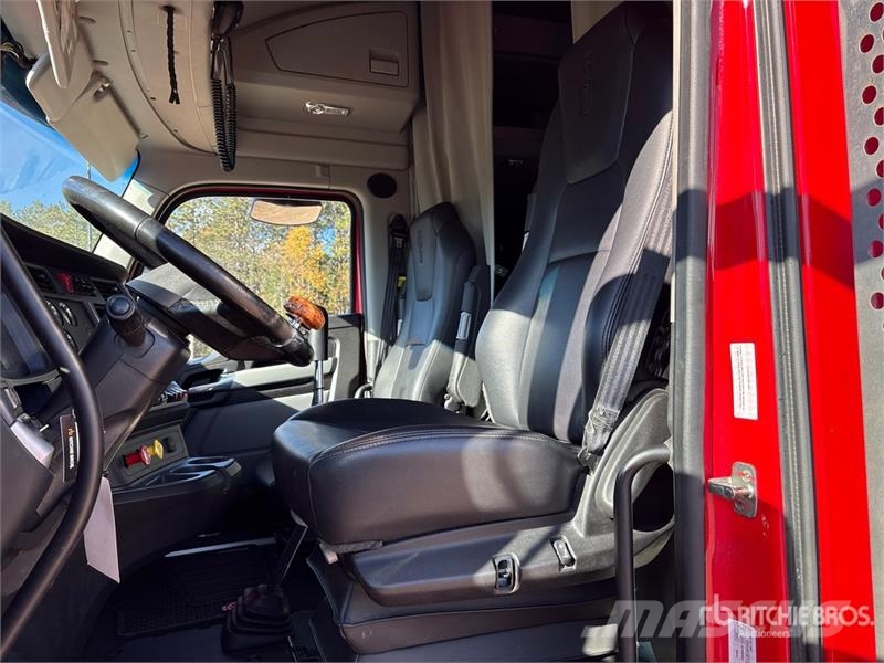 Kenworth T680 Sattelzugmaschinen