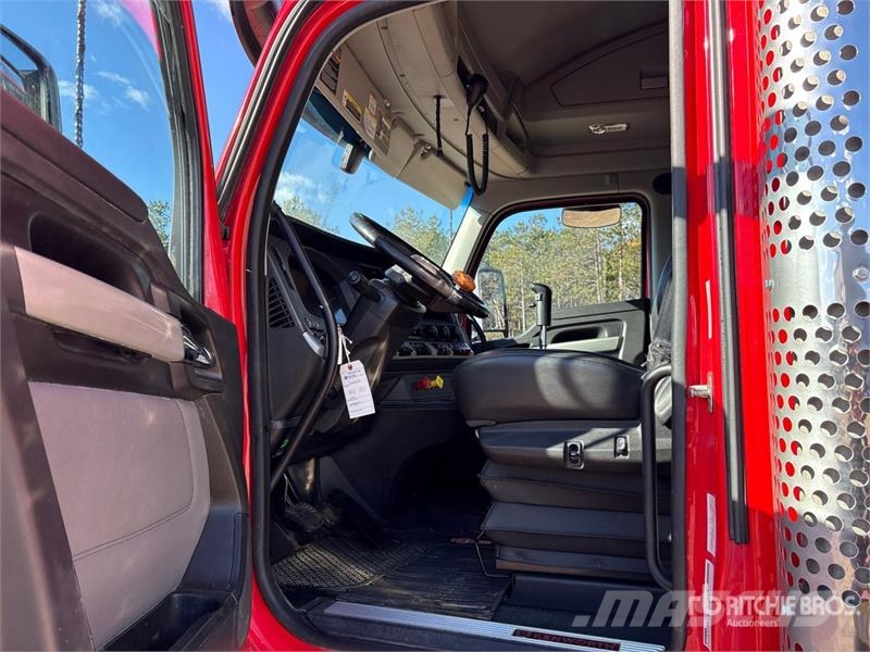 Kenworth T680 Sattelzugmaschinen