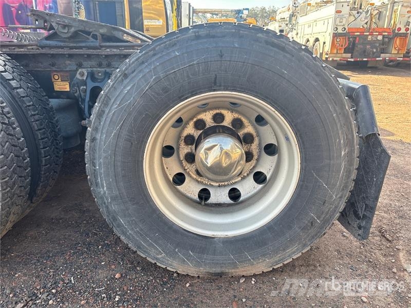 Kenworth T680 트랙터 유닛