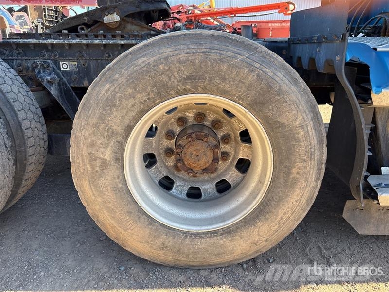 Kenworth T680 Sadulveokid