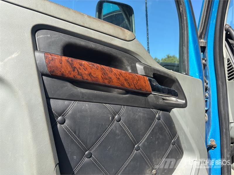 Kenworth T680 Sadulveokid