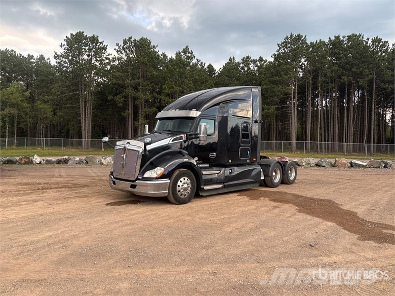 Kenworth T680 Prime Movers