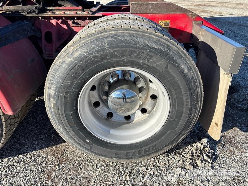 Kenworth T680 Tracteur routier