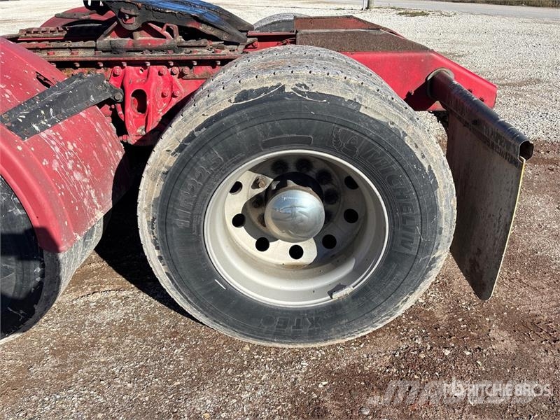 Kenworth T680 وحدات الجر