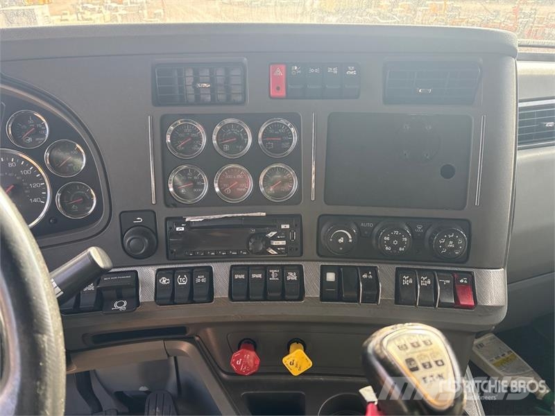Kenworth T680 트랙터 유닛