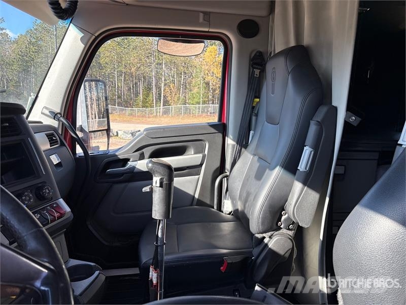 Kenworth T680 Sattelzugmaschinen