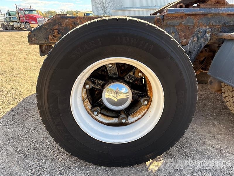 Kenworth T800 Trekkers