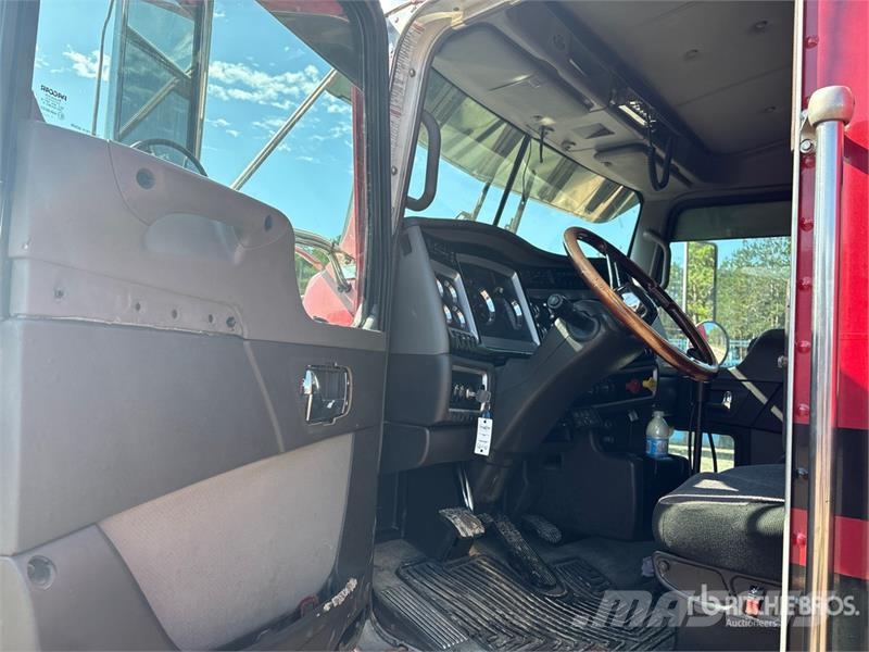Kenworth T800 Sattelzugmaschinen