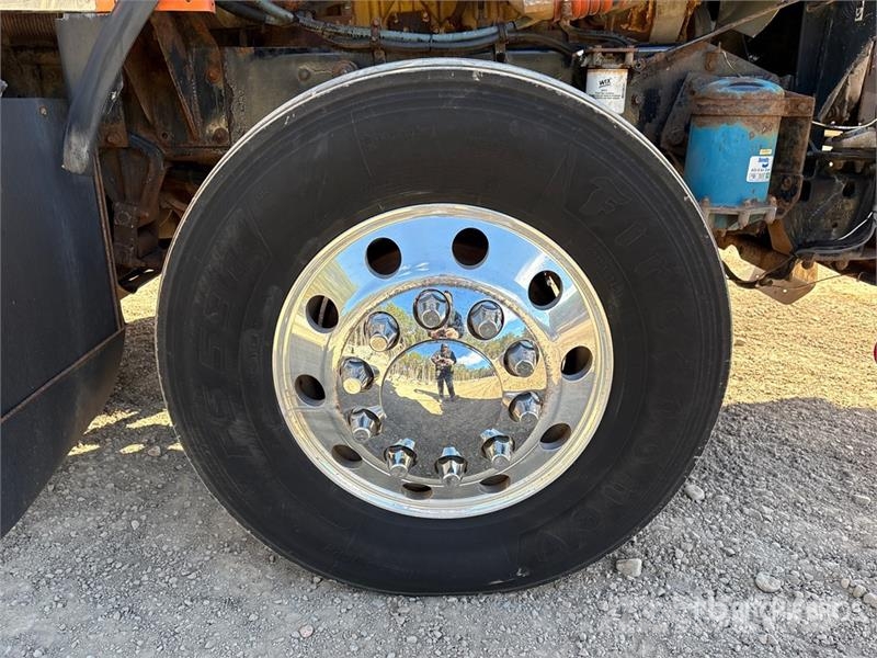 Kenworth T800 Trekkers