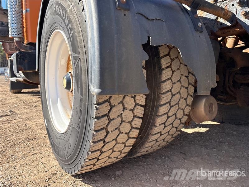 Kenworth T800 Trekkers
