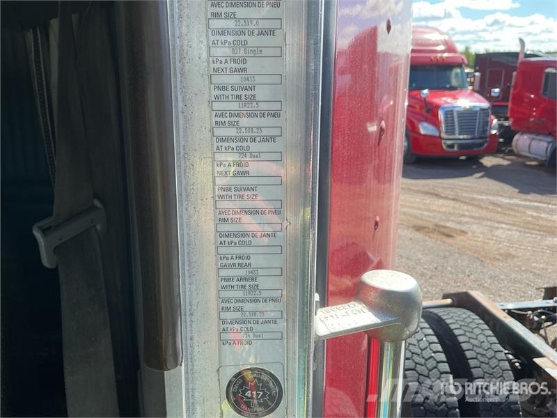 Kenworth T800 牵引车