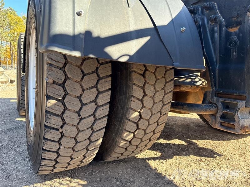 Kenworth T800 Trekkers