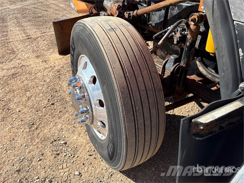 Kenworth T800 Trekkers