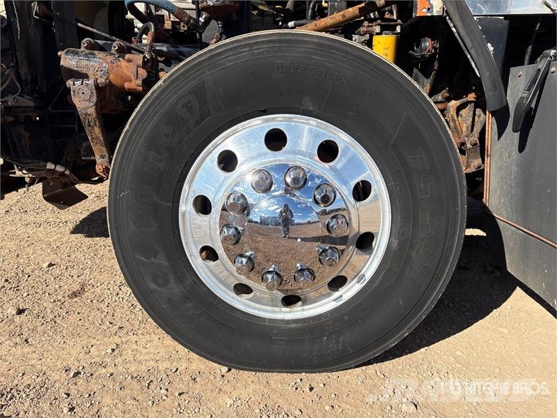 Kenworth T800 Trekkers