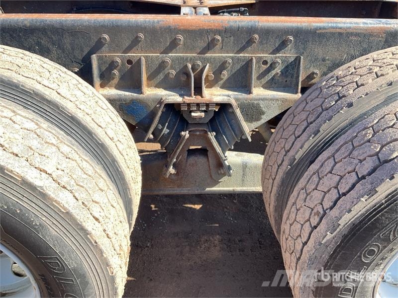 Kenworth T800 6x4 Cab and Chassis Cabine si interior