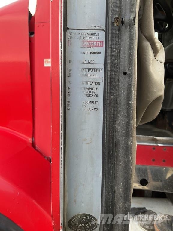 Kenworth T800 6x4 Cab and Chassis Cabine si interior