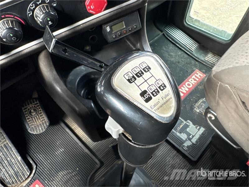 Kenworth T800 6x4 T/A Sleeper Truck Tractor Влекачи