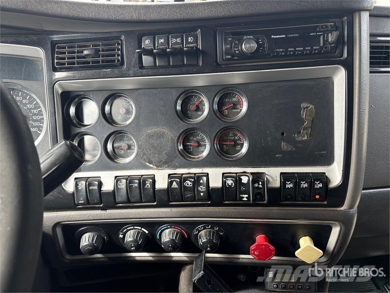 Kenworth T800 6x4 T/A Sleeper Truck Tractor Влекачи