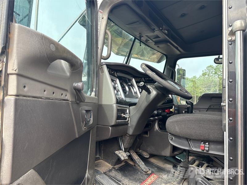 Kenworth T800 6x4 T/A Sleeper Truck Tractor Влекачи